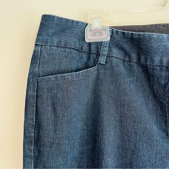 Eloquii dark wash mid rise cropped jeans - Picture 4 of 7